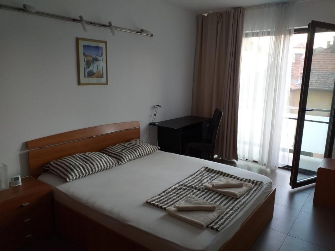 קלוז'-נאפוקה Central Park Residence מראה חיצוני תמונה